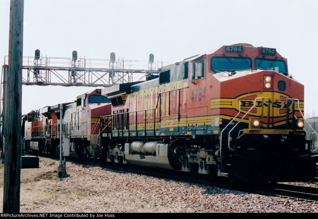 BNSF 4784 West